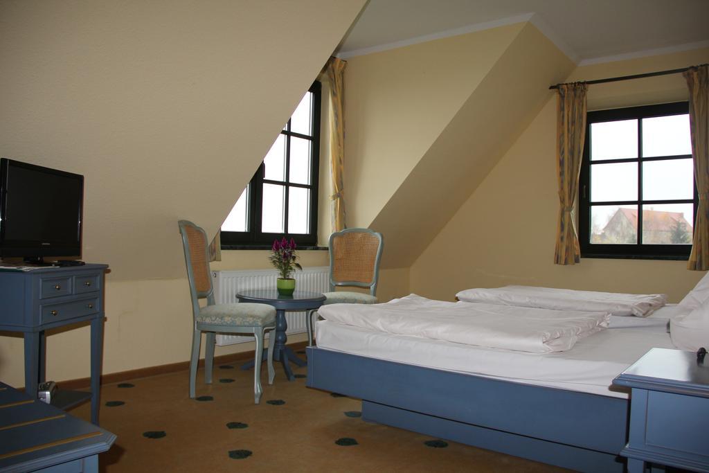Müritz Landhotel Grüner Baum Gotthun Exterior foto