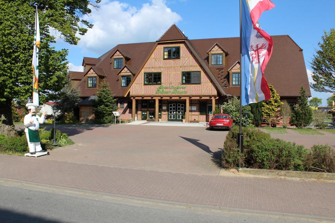 Müritz Landhotel Grüner Baum Gotthun Exterior foto